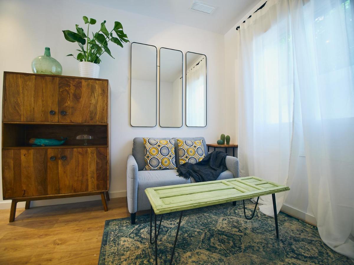 Pelicano Seville Apartments Extérieur photo