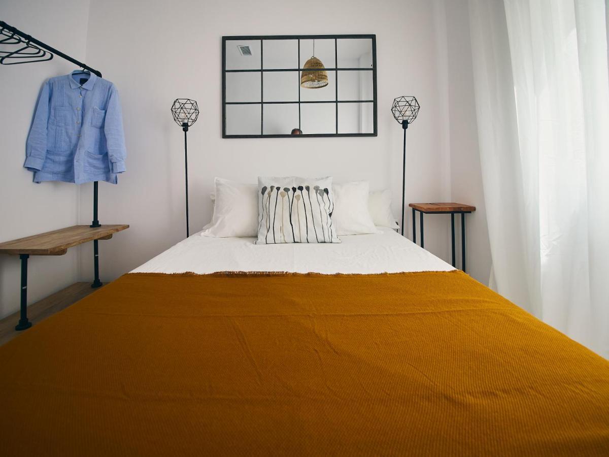 Pelicano Seville Apartments Extérieur photo
