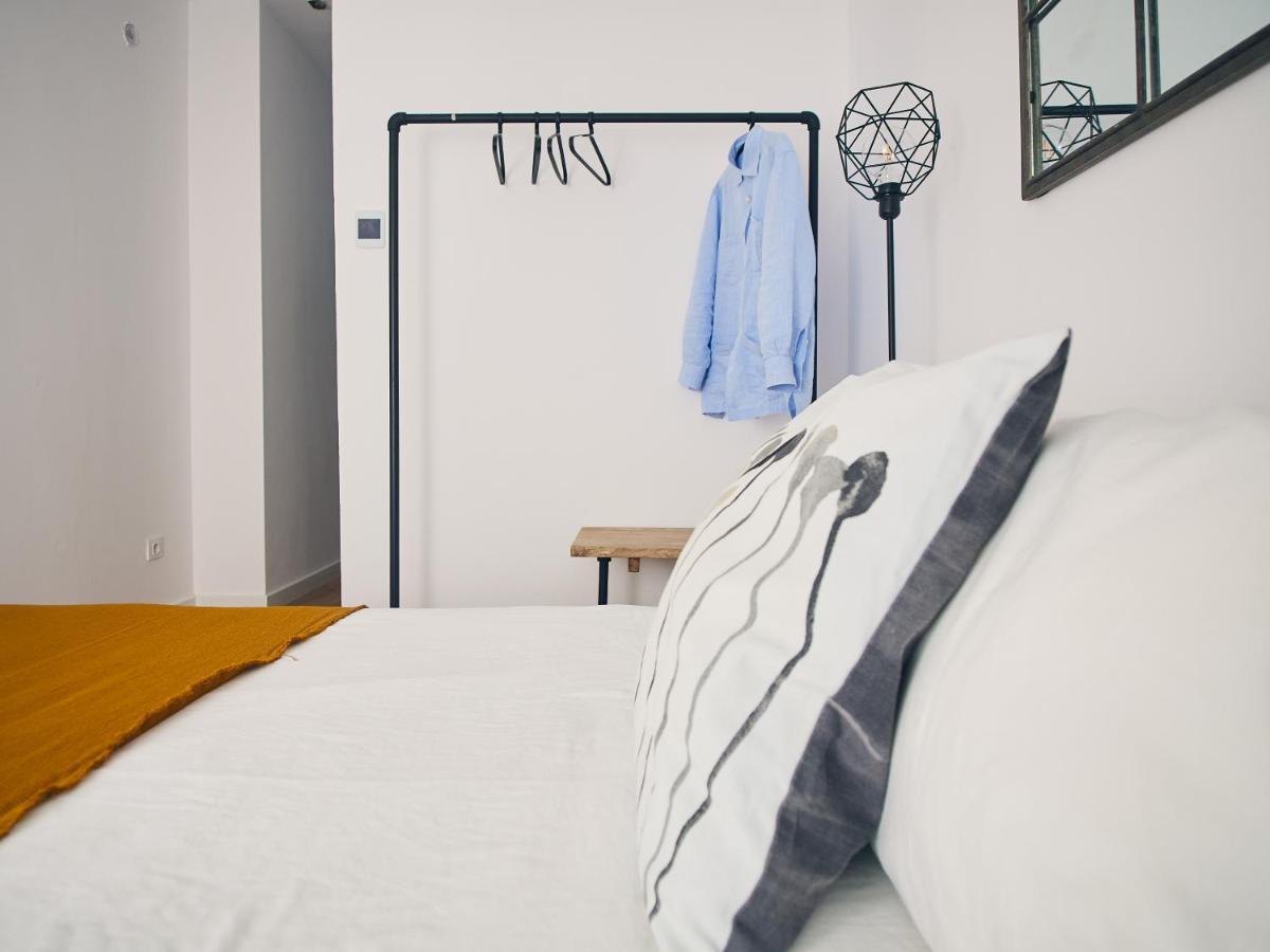 Pelicano Seville Apartments Extérieur photo