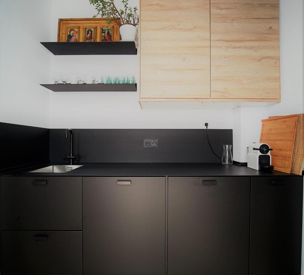 Pelicano Seville Apartments Extérieur photo